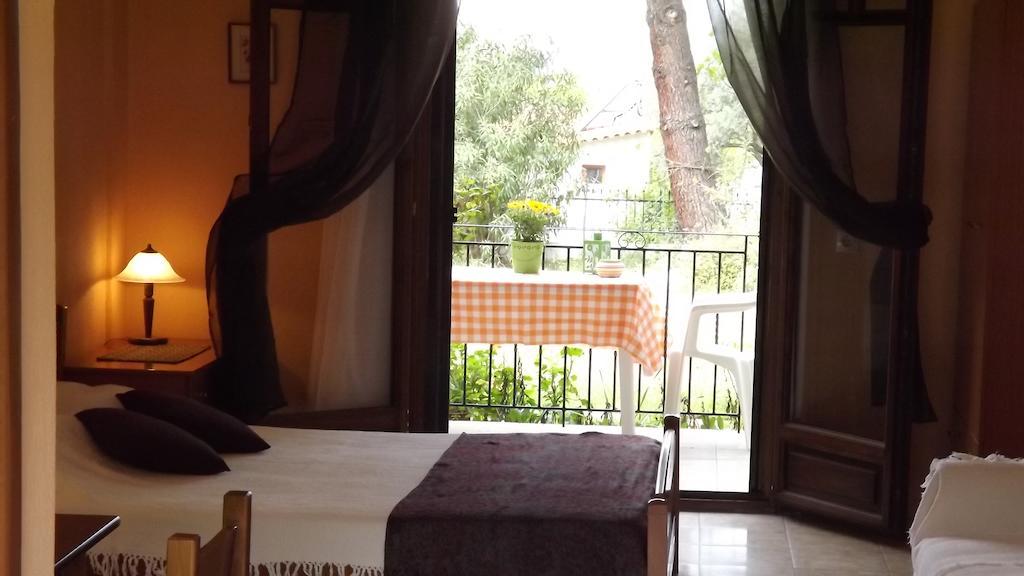Pefka Studios & Apartments Vourvourou Phòng bức ảnh